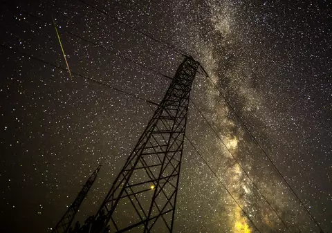 VIDEO | Imagini spectaculoase în Melbourne. Un meteorit s-a dezintegrat deasupra orașului