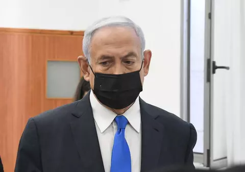 Premierul israelian Netanyahu a pledat nevinovat în procesul în care este acuzat de corupţie. Oamenii îi cer demisia