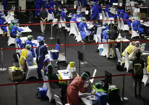 Cu cât se adună mai multe date, specialiștii sunt din ce în ce mai convinși: persoanele vaccinate nu mai răspândesc virusul