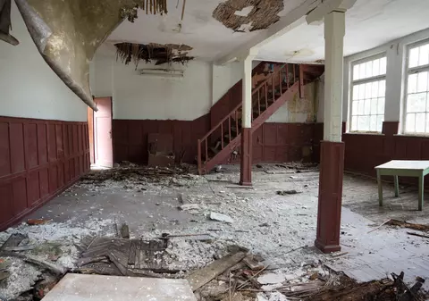 O familie din Cluj a dat 70.000 de euro pe un apartament, apoi s-a trezit că se prăbușește podeaua. Surpriza de la expertizarea clădirii