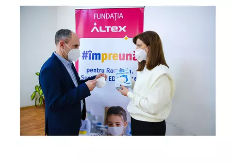 (Publicitate) Fundația Altex a livrat către Inspectoratele Școlare Județene toate cele peste 540.000 de echipamente de protecție ridicată în valoare de peste 1 milion de euro