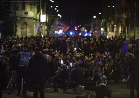 Stelian Ion, despre proteste: Este important să avem un echilibru între dreptul de a protesta şi dreptul la sănătate. Oamenii mor în spitale