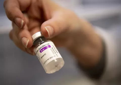 România trimite alte 50.400 de doze de vaccin AstraZeneca în Republica Moldova