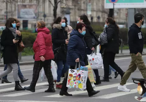 Răzvan Cherecheş: „Vom avea un val patru, dar atunci campania de vaccinare va face diferența”. Când crede că putem renunța la mască