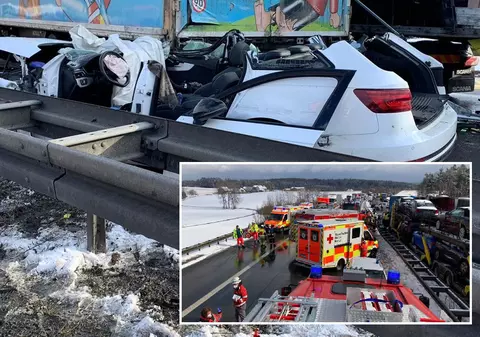 Șofer român de TIR cu un BMW sub camionul lui, în megaaccidentul cu 16 vehicule și 9 victime, din Germania