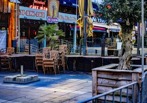 Lockdown-urile au făcut o „gaură” de 10 mii de miliarde de dolari în economia globală