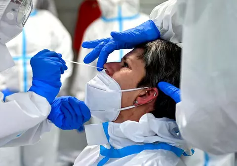 Județul Sălaj intră în scenariul roșu. Bucureștiul, rată de infectare în creștere, de aproape 4 cazuri la mia de locuitori