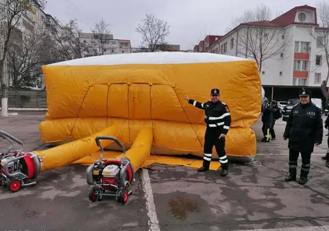 IGSU anunță că sunt 8 perne pneumatice în toată România, nu 4, cum spusese ministrul Bode. În București nu e niciuna!