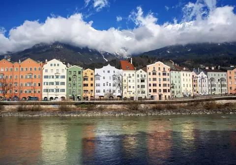 Regiunea europeană cu cel mai mare focar al variantei sud-africane a virusului devine laborator de testare a eficienței vaccinului Pfizer