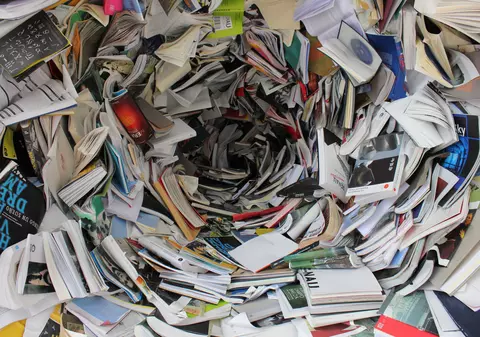 (Publicitate) Începuturile hârtiei sau cum oamenii reciclau inconștient și motivele pentru care nu o mai fac astăzi