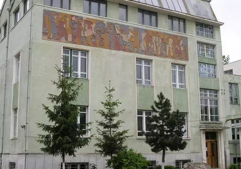 Părinții unor elevi din Cluj acuză că aceștia „sunt supuşi agresiunilor sexuale” online și spun că se adresează DIICOT