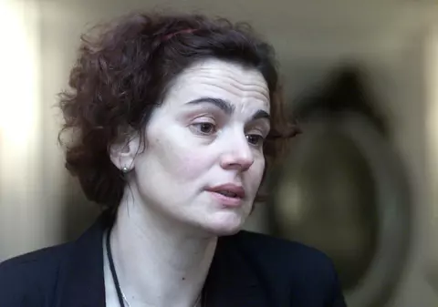 Un tânăr de 25 de ani, cercetat de polițiști în cazul amenințărilor la adresa actriței Maia Morgenstern