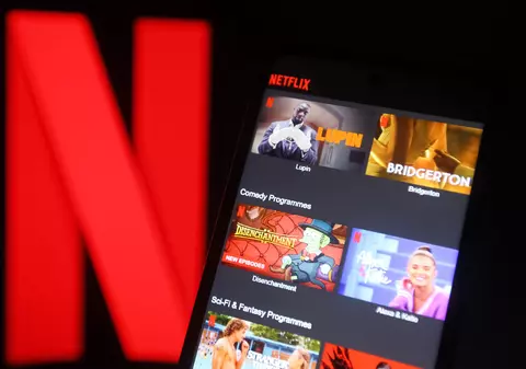 Aplicația Netflix va avea o nouă secțiune, cu clipuri din filme în formatul TikTok. Cum poate fi folosită de utilizatori