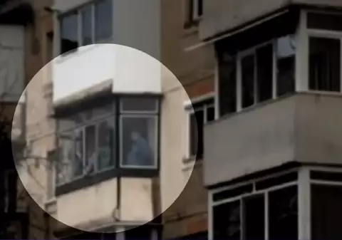 Percheziţii în apartamentul vecinilor agresorului din Oneşti