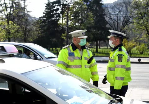 Nouă din cei zece polițiști din Timișoara cercetați pentru luare de mită au fost reținuți pentru 30 de zile