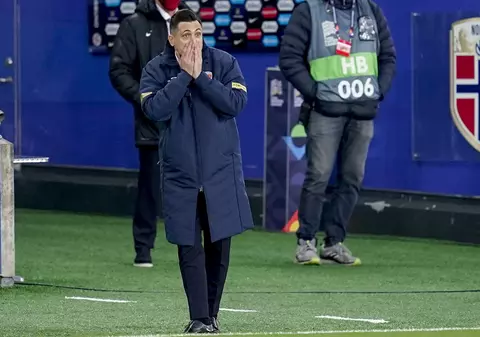 Mirel Rădoi a fost depistat pozitiv cu COVID-19. Selecționerul poate rata meciurile cu Macedonia de Nord și Germania