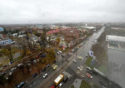 Își va salva România orașele? Alternativa la poluare și traficul de coșmar sunt căile ferate urbane și interurbane cu bani europeni