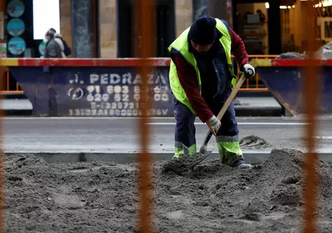 Spania se pregătește să testeze programul redus de lucru, de patru zile pe săptămână