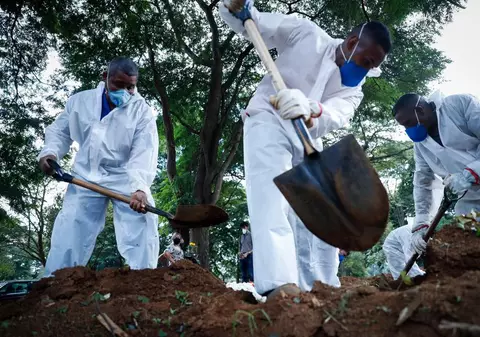 Cel mai negru bilanț COVID în Brazilia: peste 2.800 de oameni au murit în ultimele 24 de ore