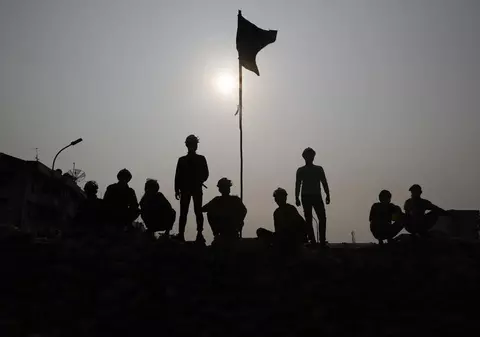 Aproximativ 100 de oameni, uciși în urma unui bombardament al juntei militare din Myanmar, asupra unui sat