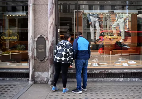 Vrăjitoru a furat din Anglia contraceptive în valoare de 100 de lire sterline. Ce amendă a primit românul