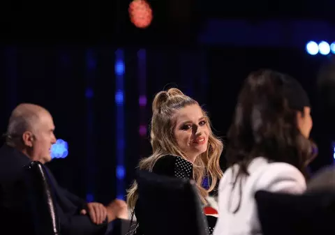 Alexandra Dinu se întoarce în România, după o perioadă petrecută în Italia