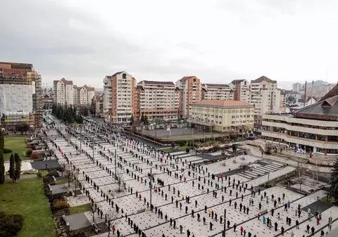 FOTO | Credință și civilizație. Scenă impresionantă de respect reciproc, la Miercurea Ciuc