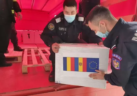 Încă 132.000 de doze de vaccin AstraZeneca, donate de România Republicii Moldova