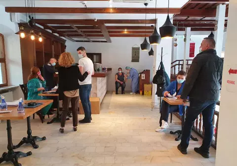 79 de companii au început imunizarea angajaților. Câte persoane au fost vaccinate