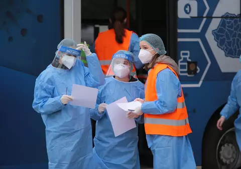 Un milion de oameni au cont pe platforma de vaccinare, dar nu sunt nici programați, nici pe lista de așteptare. Cei mai mulți sunt bolnavi cronic