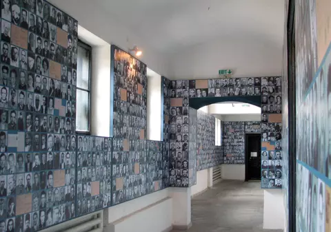 „Sfinții închisorilor”, la examenul democrației. Despre dorința BOR de a-i canoniza pe martirii comunismului