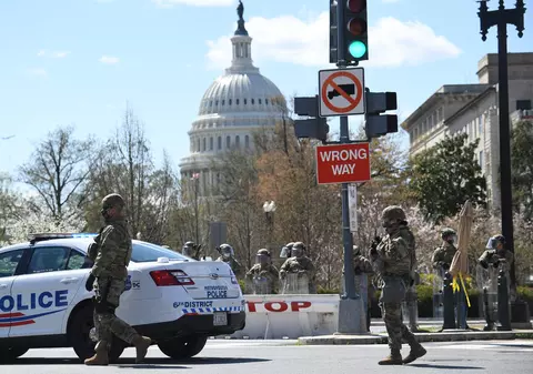 Un angajat al Capitoliului, arestat în incinta Congresului, pentru posesie de armă, cu doar câteva ore înainte de venirea președintelui Joe Biden