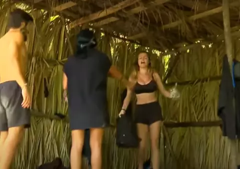 Ceartă aprinsă la „Survivor România” între concurentele noi. „O iau la bătaie”