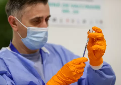 Peste 83.000 de persoane vaccinate anti-COVID, în ultimele 24 de ore