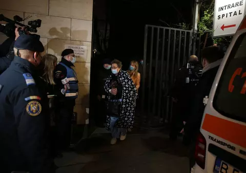 Peste 100 de pacienți au fost evacuați din Spitalul Foișor, pentru a elibera 26 de paturi ATI pentru bolnavii COVID