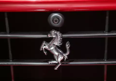 Ferrari va dezvălui prima sa mașină electrică în 2025