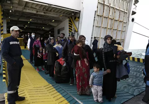 Grecia, acuzată la CEDO că respinge cu violență „șocantă” migranții. „Au început să-i bată cu bastoanele”