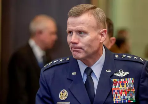 General american: Probabilitatea unei invazii ruse în Ucraina este „redusă spre medie”