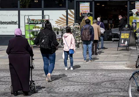 În Germania, la unele magazine se merge numai cu testul COVID-19 negativ