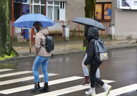 Vreme oscilantă și ploi la sfârșitul lunii aprilie. Prognoza meteo pe regiuni