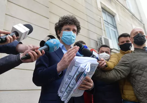 USR-PLUS îl atacă pe Nicușor Dan cu propriile sale vorbe. Filmulețul „dezgropat” din campanie