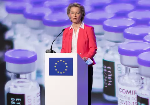 Moment decisiv în lupta împotriva Covid: Uniunea Europeană obține un nou acord cu Pfizer