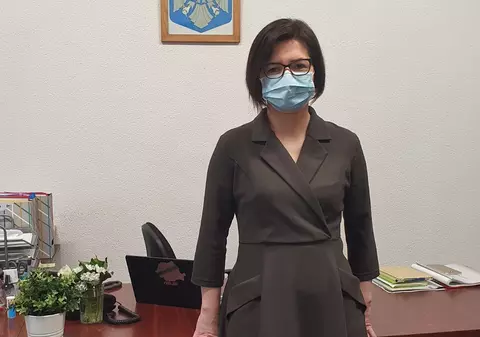 Noul ministru al sănătăţii a donat sânge. Donator: "Stătea la coadă. E bine dacă stă şi la coadă"