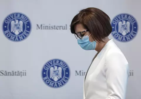 Fostul ministru USR Ioana Mihăilă recunoaște pentru presa de afară că tot Guvernul, inclusiv ea, a greșit nepregătind valul 4