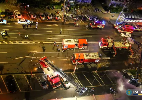 Noi imagini cu incendiul care a distrus cel mai mare restaurant Dristor Doner Kabap din București