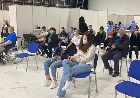 Maratonul Vaccinării de la Timișoara s-a încheiat. Câți oameni s-au imunizat în trei zile și trei nopți