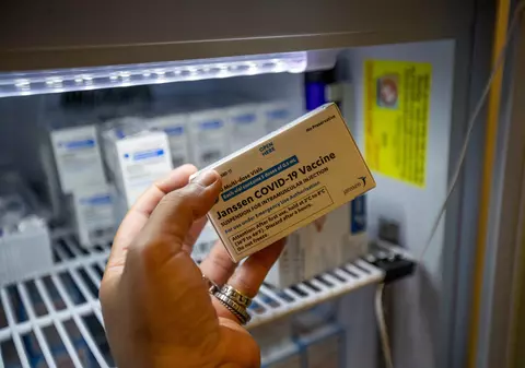 Italia recomandă vaccinul de la Johnson & Johnson doar persoanelor de peste 60 de ani