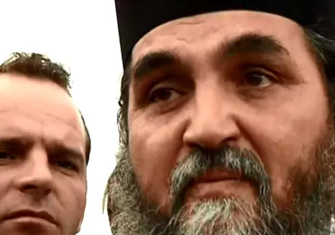 Cine este preotul arestat pentru că întreținea relații sexuale cu un minor. Ce le făcea credincioșilor în timpul slujbelor