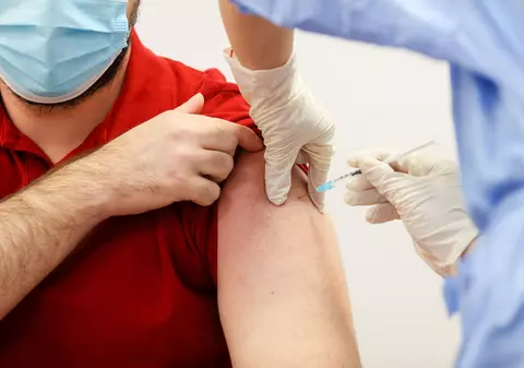 Aproape 3 milioane de persoane au fost vaccinate anti-COVID, de la începutul campaniei