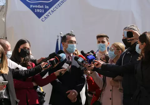 Vlad Voiculescu: Nu se pune problema acordării unor facilităţi în acest moment pentru cei care se vaccinează